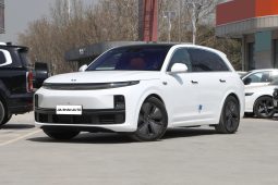 Li Auto L7 (extended range)