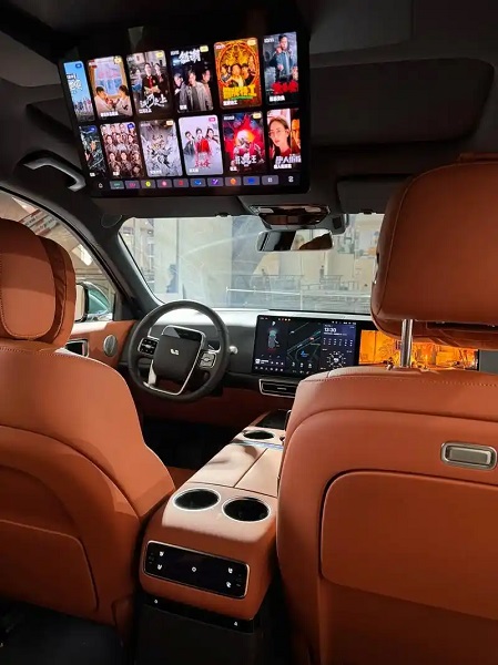 Li Auto L9 interior luxury