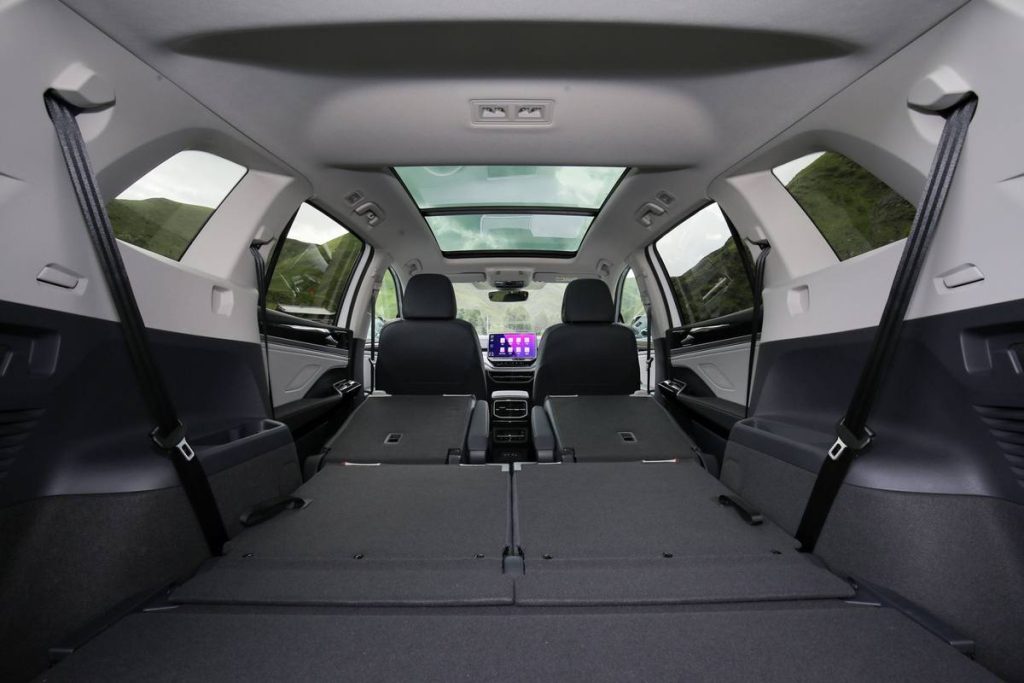 VW ID.6 CROZZ 7-seater electric SUV